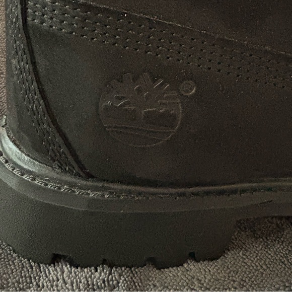 Timberland 6 inch Primaloft Boots - Picture 2 of 9